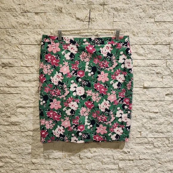J Crew Vibrant Green Pink Floral Print Pencil Skirt Size 12 - Picture 1 of 9